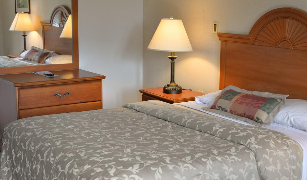 Lake Crest Inn Lake George Bagian luar foto